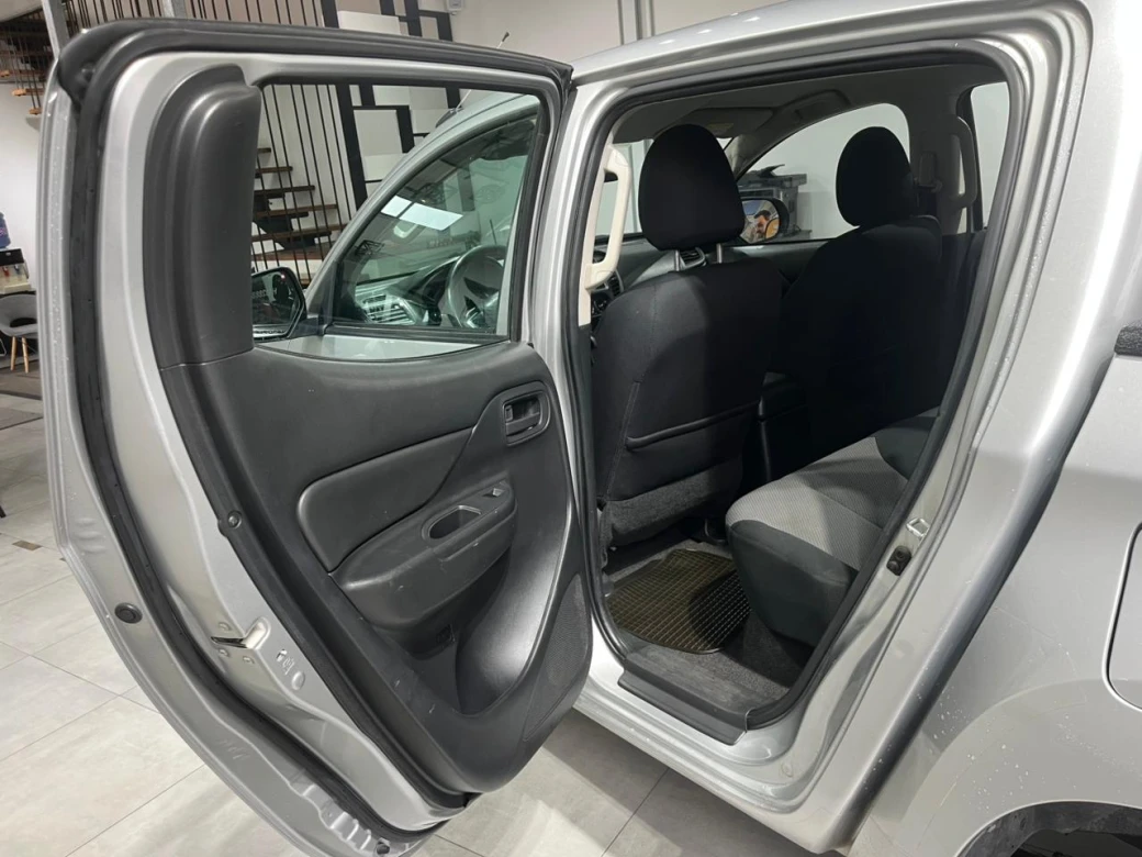 imagen 0 de vehiculo con id 2135